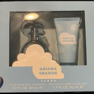 SOLD OUT - Ariana Grande Cloud Eau De Parfum and Body Soufflé Set!!